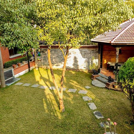 רומינדיי Hotel Ananda Inn מראה חיצוני תמונה