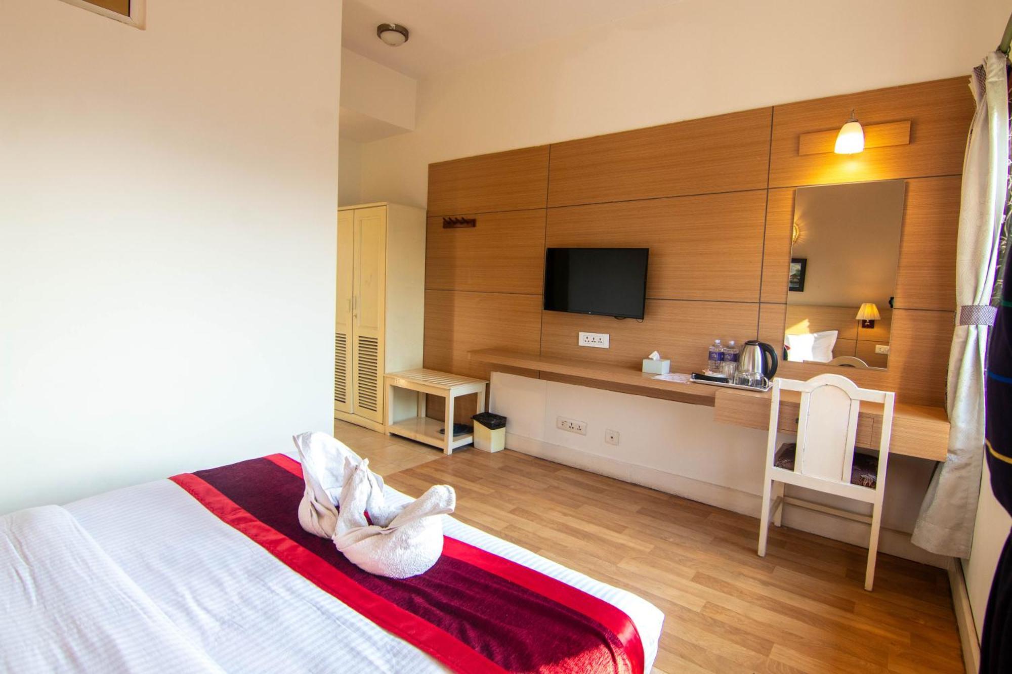 רומינדיי Hotel Ananda Inn מראה חיצוני תמונה