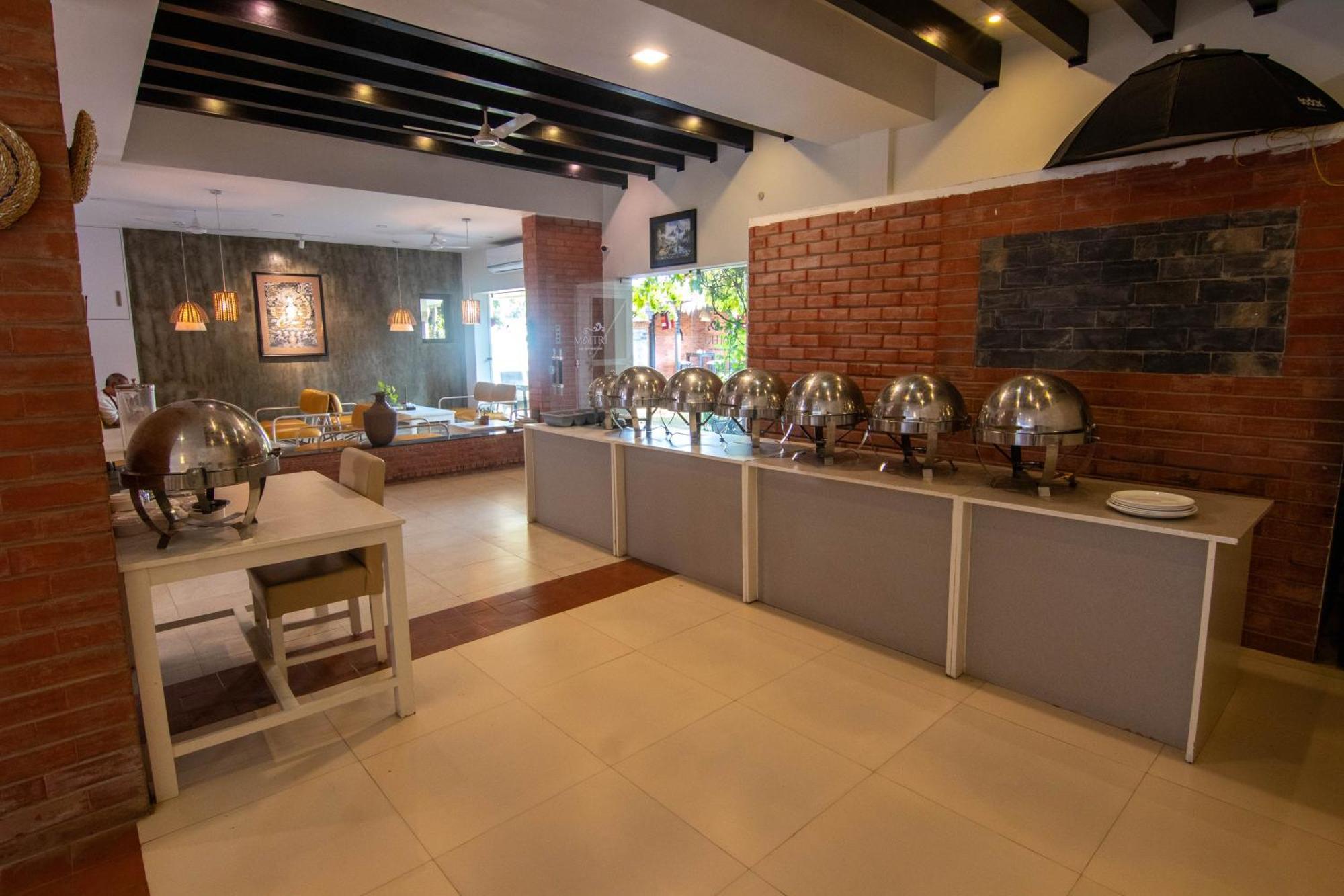 רומינדיי Hotel Ananda Inn מראה חיצוני תמונה