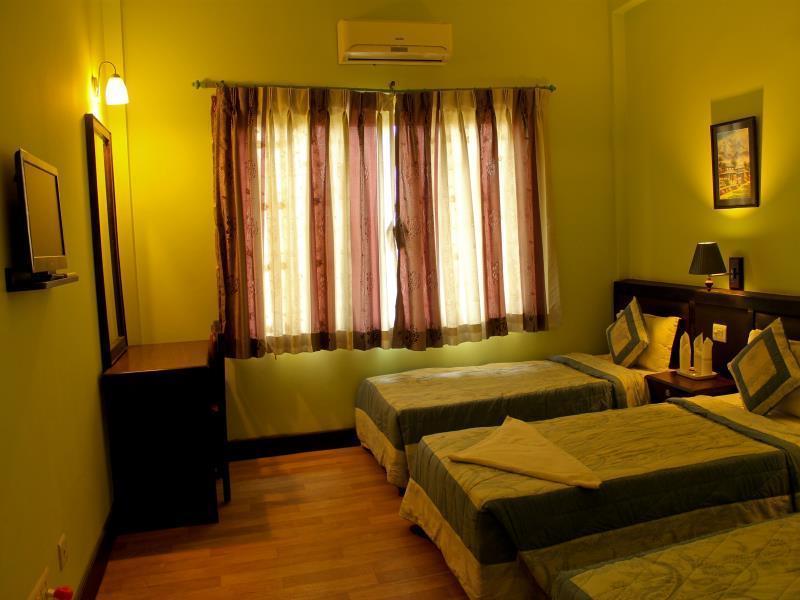 רומינדיי Hotel Ananda Inn מראה חיצוני תמונה
