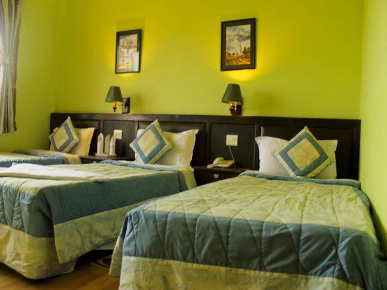 רומינדיי Hotel Ananda Inn מראה חיצוני תמונה